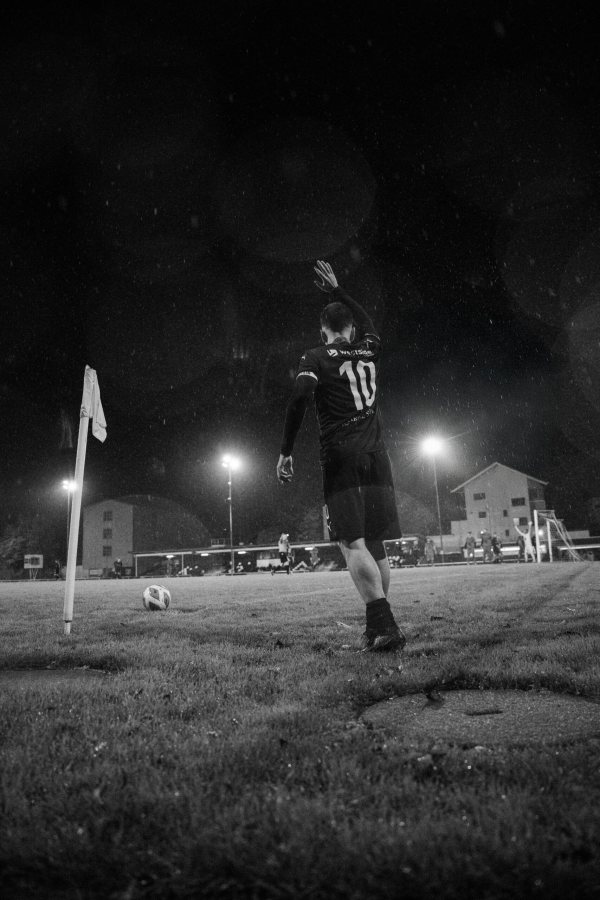 FC Köniz II – FC Rot-Schwarz Thun, Bild 3